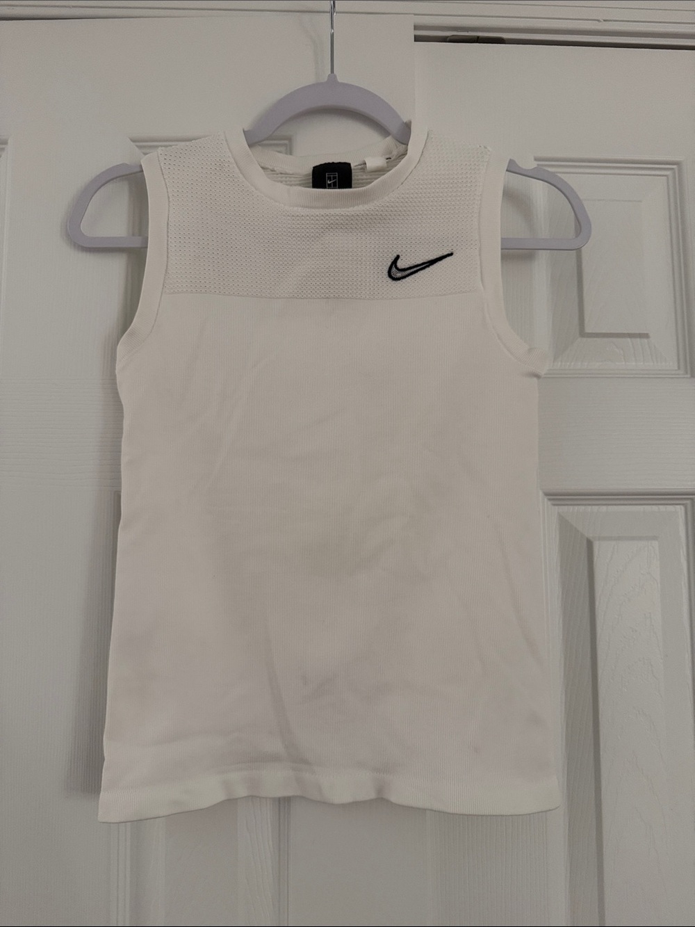 Nike dry fit Tennis White & Black Sleeveless Athletic Tank